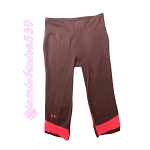 Underarmour breast cancer awareness Capri leggings